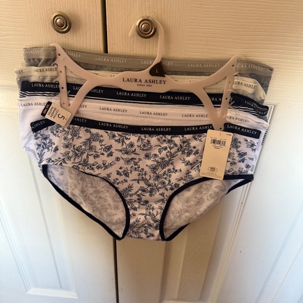 Laura Ashley Panties 5pk large